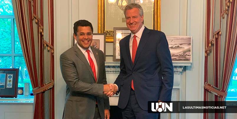 Alcaldes de Santo Domingo y Nueva York reafirman acuerdo de colaboración y hermanamiento entre ambas ciudades.