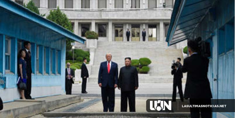 Momento histórico: Trump, primer presidente de EE.UU. que entra en Corea del Norte