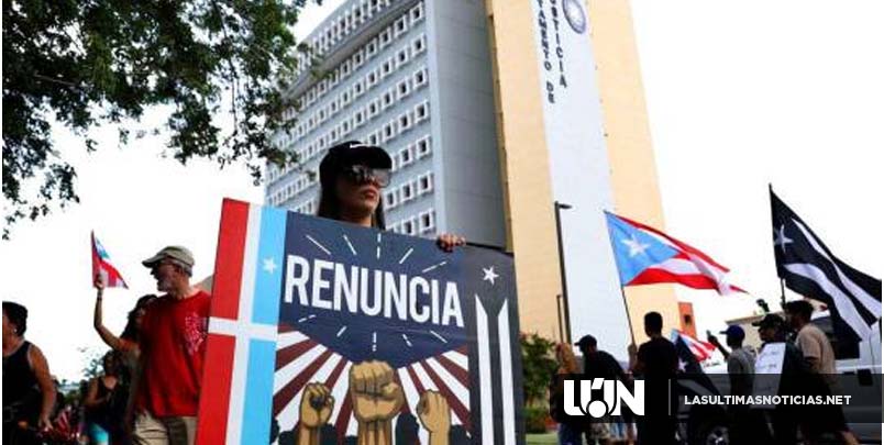 ¿Qué sigue?, preguntan puertorriqueños tras renuncia