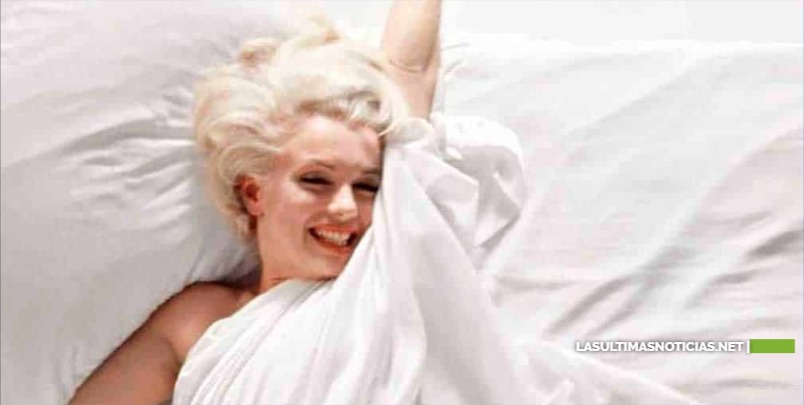 Subastan fotos de la sesión de Marilyn en la cama y la cámara con que se hizo