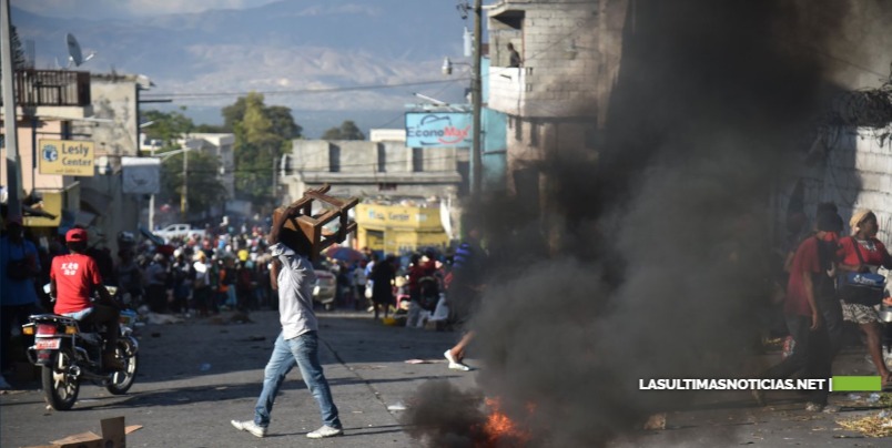 Las protestas por la escasez de gasolina paralizan la capital de Haití