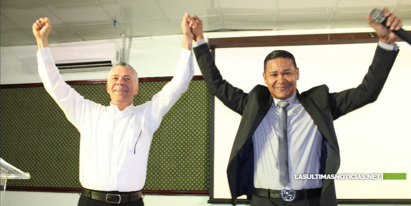 Merenguero El Jeffrey anuncia su apoyo a Manuel Jiménez como alcalde de SDE