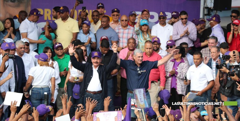 Gonzalo Castillo encabeza junto al presidente Danilo Medina gran marcha caravana por 46 aniveersario PLD