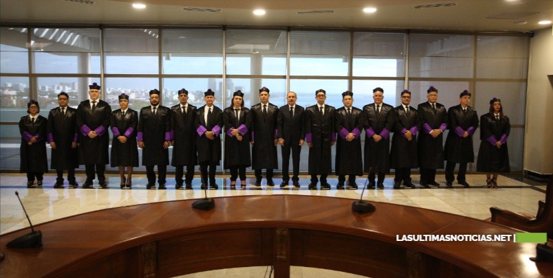 Presidente Danilo Medina asiste a solemne acto con motivo Día del Poder Judicial