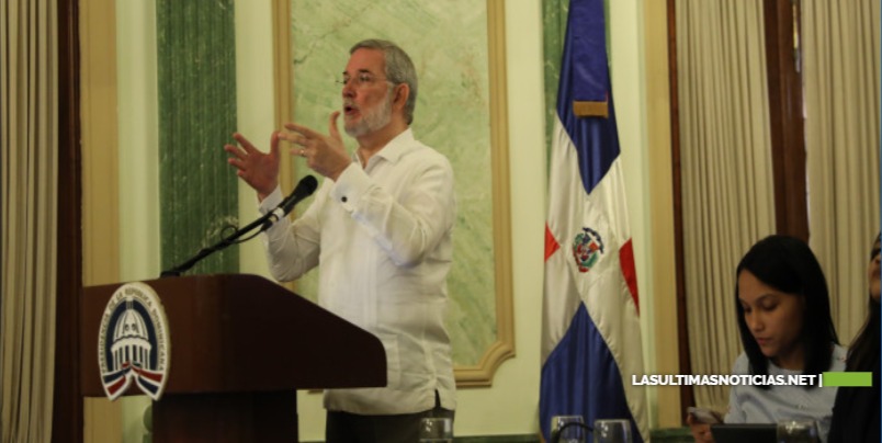 Con comunicadores del Gran Santo Domingo y Bahoruco, DICOM finaliza serie conversatorios obra de Gobierno de Danilo Medina en todo el país