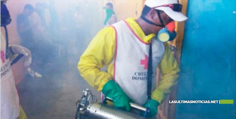 Cruz Roja Dominicana realiza jornadas de desinfección y fumigación en centros penitenciarios y principales sectores de Santo Domingo
