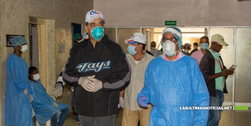 Sector Externo de Luis Abinader entrega alimentos a médicos en San Pedro de Macorís