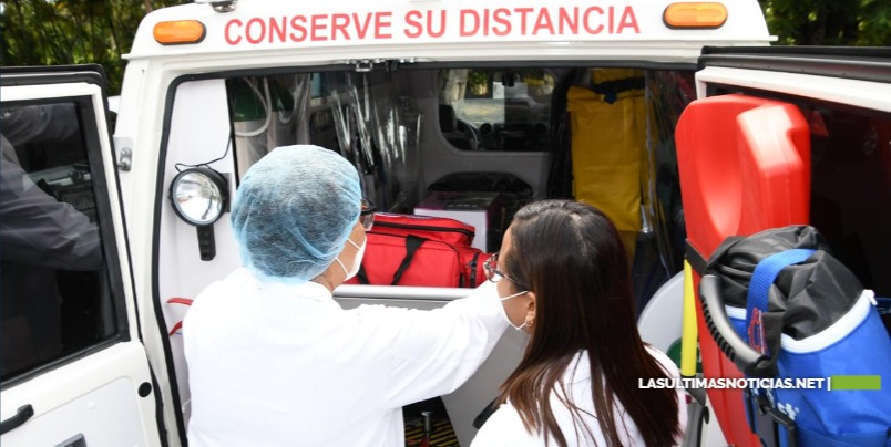 Entregan primera ambulancia para traslado de pacientes de COVID-19 en Santiago