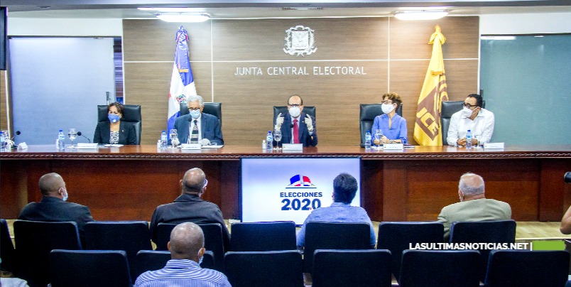 Pleno de la JCE se reúne con presidentes y secretario líderes de Juntas Electorales sobre Elecciones del 5 de julio de 2020