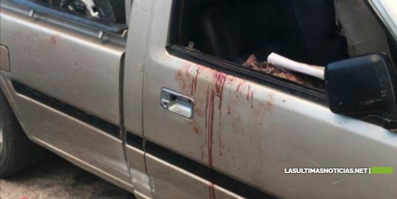 Hallan dos personas muertas a tiros dentro de una camioneta en Higüey