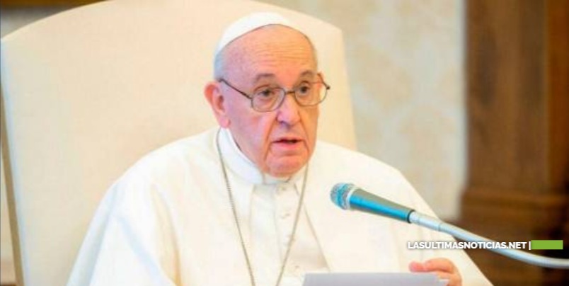 Las palabras del papa Francisco a favor de los homosexuales satisfacen a turistas y peregrinos
