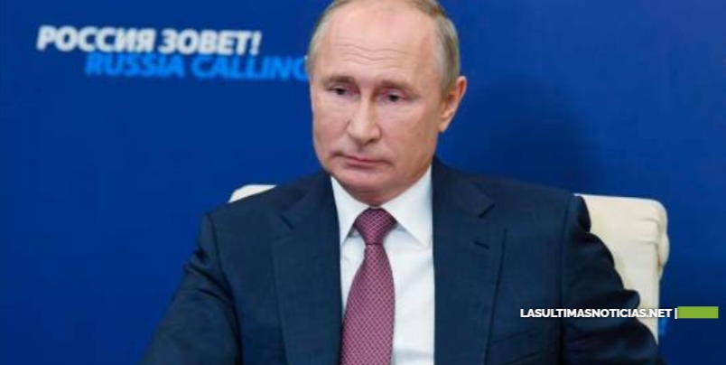 Vladimir Putin: las vacunas rusas son seguras y esperamos aplicarlas a finales de año