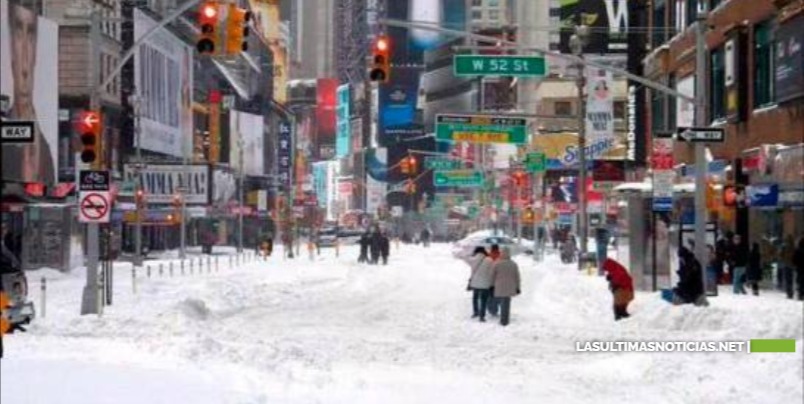 Cancelan vuelos en Nueva York y Nueva Jersey por el paso de tormenta de nieve