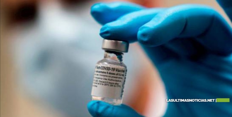 Ministro Salud admite que “casas comerciales han ido fallando” en la entrega de vacunas contra el COVID-19