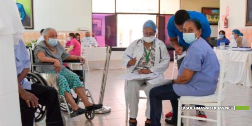 Tres muertos más y 313 nuevos casos de coronavirus en República Dominicana