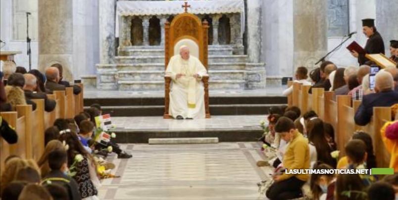 Papa Francisco se despide de Irak pidiendo unidad “para un futuro de paz”