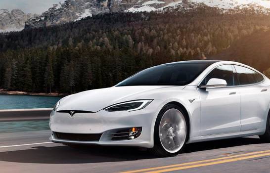Accidente de un auto Tesla ‘sin nadie al volante’ deja dos muertos en EEUU