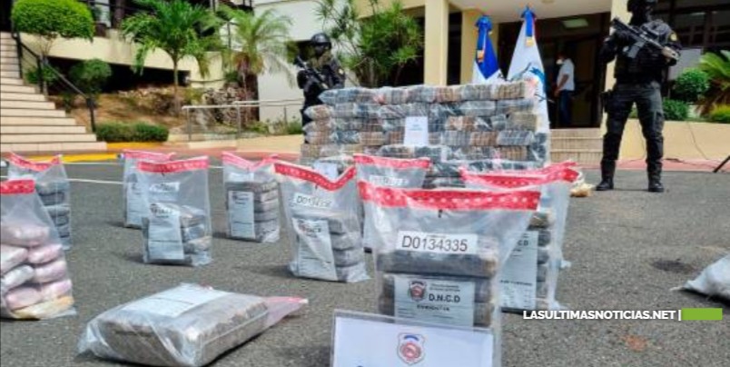 Decomisan 450 paquetes de droga en Puerto Caucedo y otros 50 en costas de Bayahíbe,  en la provincia La Altagracia.