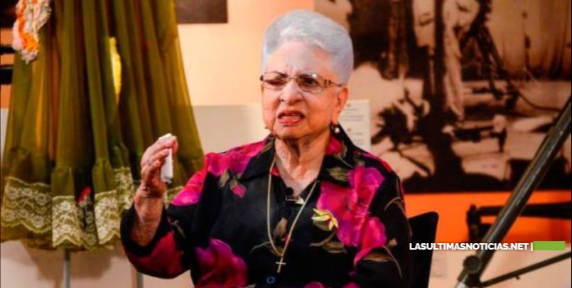 María Cristina Camilo, “la gran soberana del pueblo” que sigue activa en los medios a los 102 años
