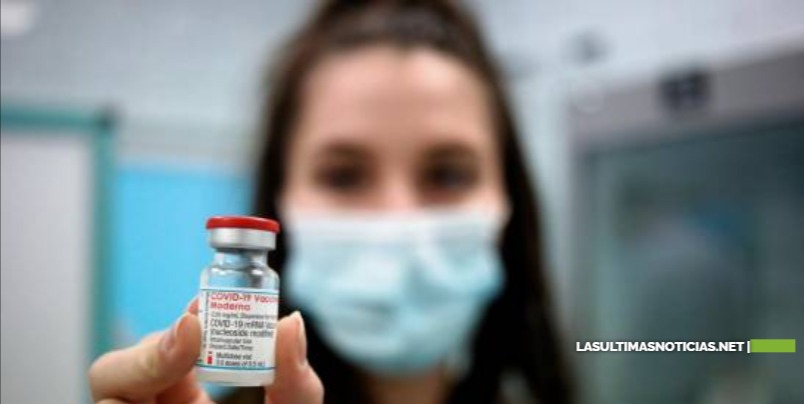 La farmaceutica Moderna solicita la aprobación plena de su vacuna en Estados Unidos