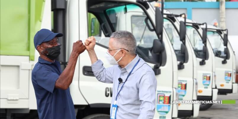 Ayuntamiento de Santo Domingo Este comienza a integrar nueva flotilla de camiones al servicio de recogida de basura