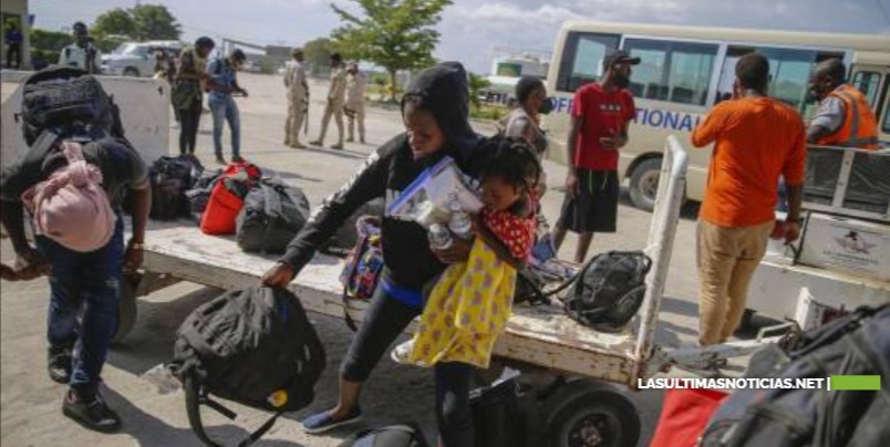 Haitianos deportados desde EE.UU. reinician vidas en un país que no reconocen