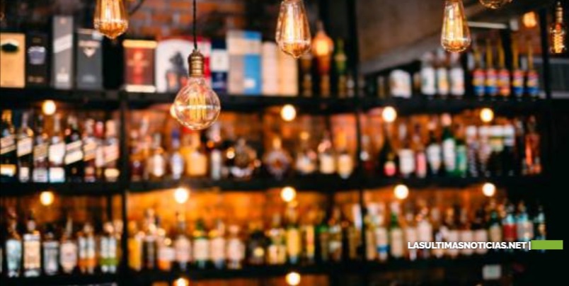 Proyecto de ley: negocios necesitarán licencia para expendio de bebidas alcohólicas