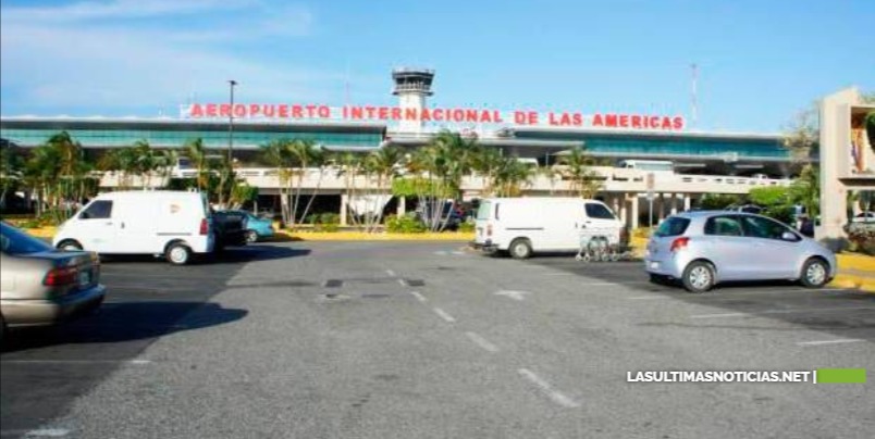 Reportan vuelos retrasados en el Aila por “bache” en pista de aterrizaje