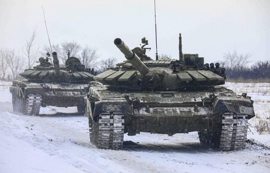 El 40 % de las tropas rusas en la frontera ucraniana está en posición de ataque, dice EEUU