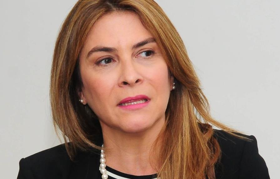 Carolina Mejía en desacuerdo con propuesta de «sueldo de por vida» para regidores del Distrito