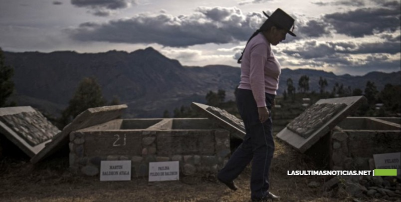 Víctimas del “carnicero de los Andes” son sepultadas 37 años después en Perú