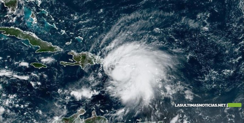La tormenta Fiona se acercaría a República Dominicana esta noche con fuerza de huracán