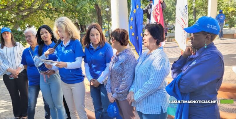 Mayra Jiménez   y embajadora de UE  en RD  consideran que concientizar y prevenir  son la clave para erradicar la violencia contra la mujer