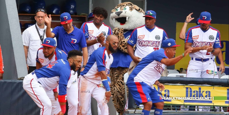 Licey le entró a palos a lanzador de Puerto Rico por su actitud ante Himno Nacional dominicano
