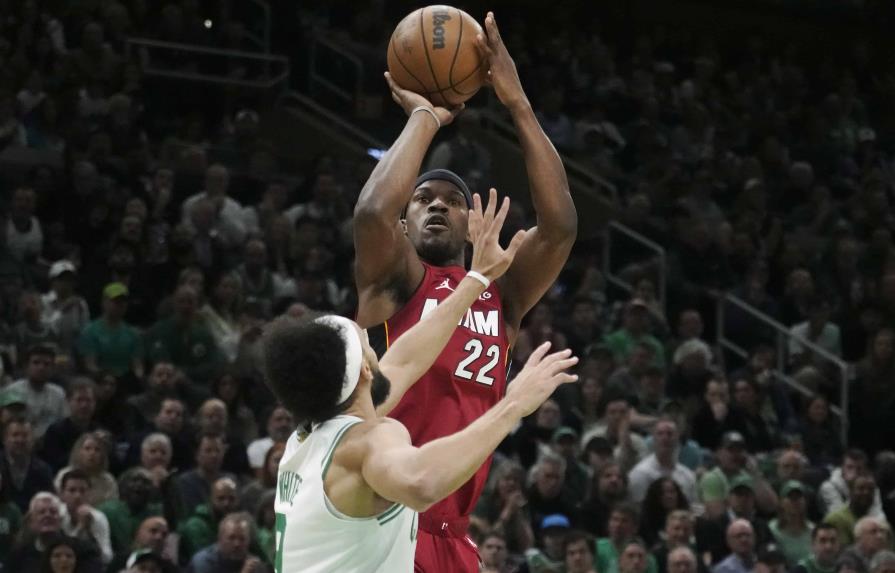 El Heat vuelve a silenciar el Garden y deja a los Celtics al borde del abismo