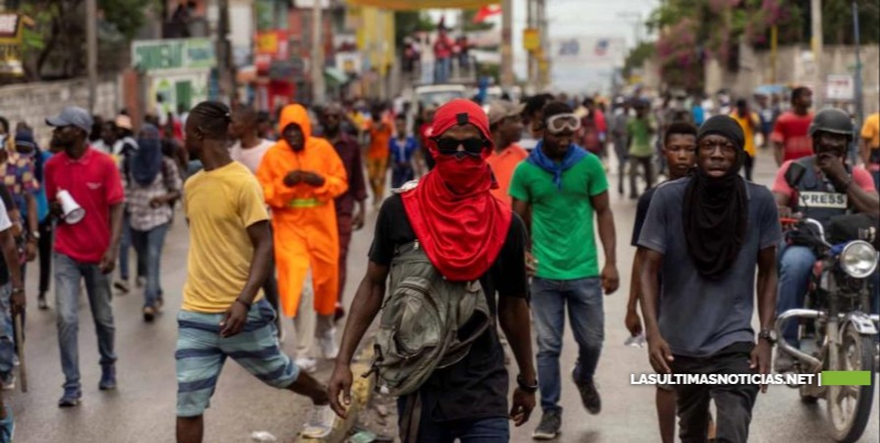 La ONU denuncia que Haití «está suspendido al borde del precipicio»