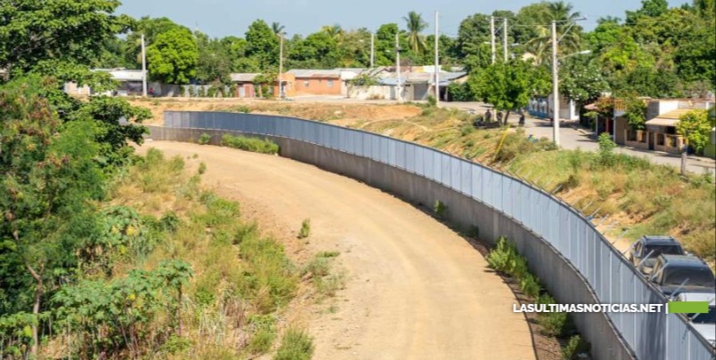 El Presidente Luis Abinader revela obstáculos en la construcción del muro fronterizo