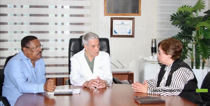 Procuradora adjunto de la República, Roxanna Reyes realiza visita de cortesía al Dr. Edisson Féliz Féliz, director del SRSM