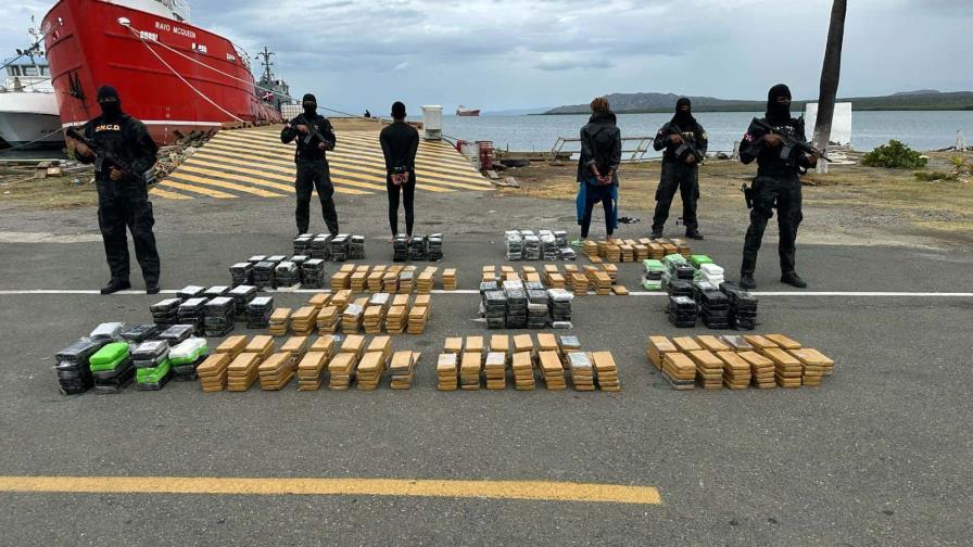 Apresan dos dominicanos y decomisan 754 paquetes de cocaína en Peravia